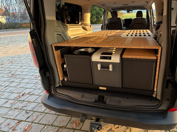 outside free Ford Tourneo Custom – Bild 5